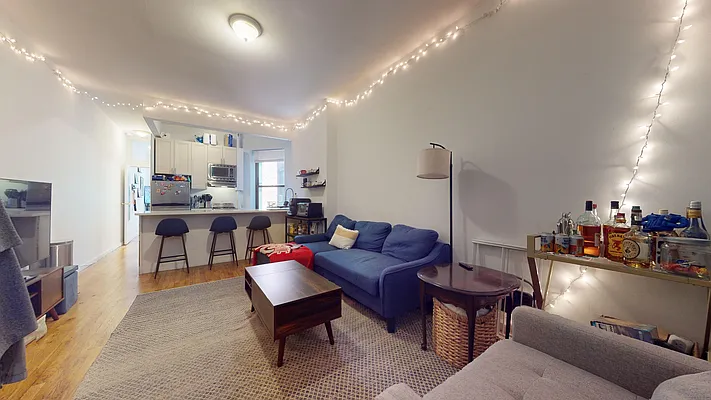 Rented by Bond New York | media 11