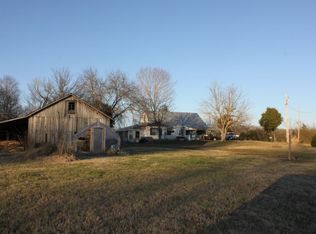 2684 Piney Rd, Nunnelly, TN 37137