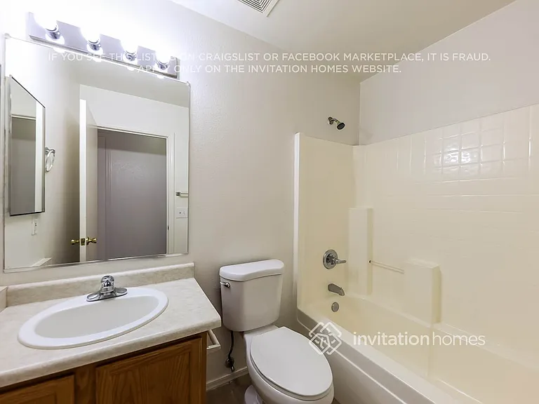 11509 W Wethersfield Rd — Photo 15