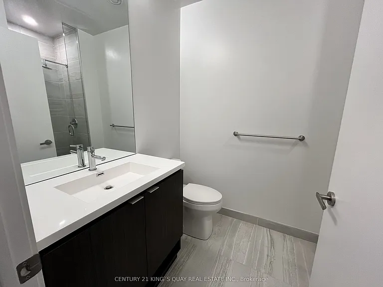 55 Cooper St #4111 — Photo 16