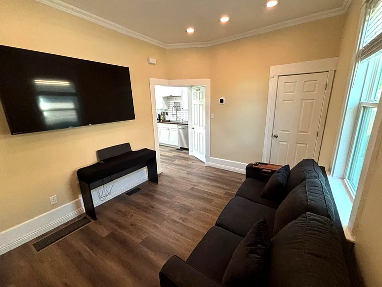 1504 W 900 S — Photo 16
