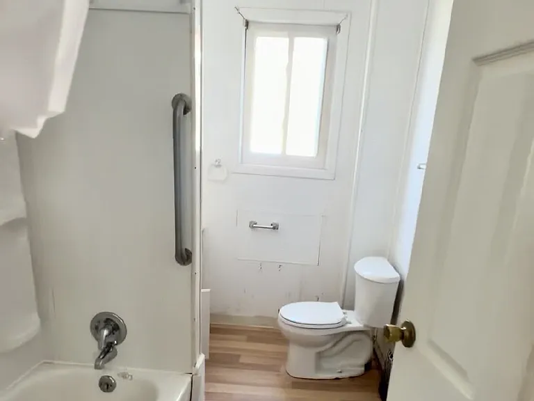 441 S 11th St #1 — Photo 6