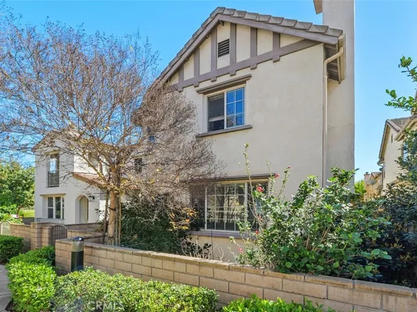 814 Pyramid Ct, Corona, CA 92878