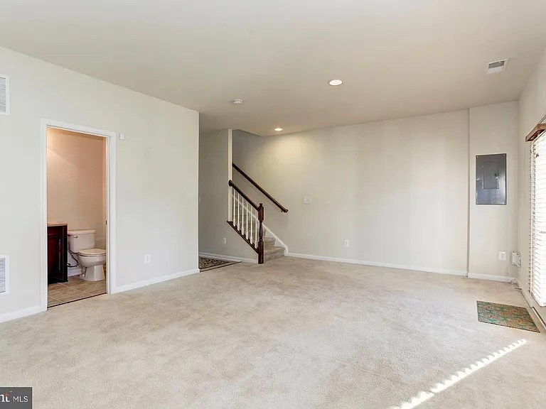 9210 Dawkins Crest Cir — Photo 15