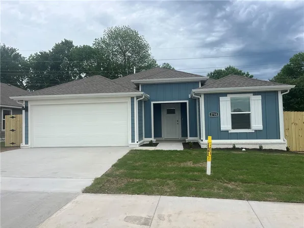 2578 N Snowball Dr, Fayetteville, AR 72704