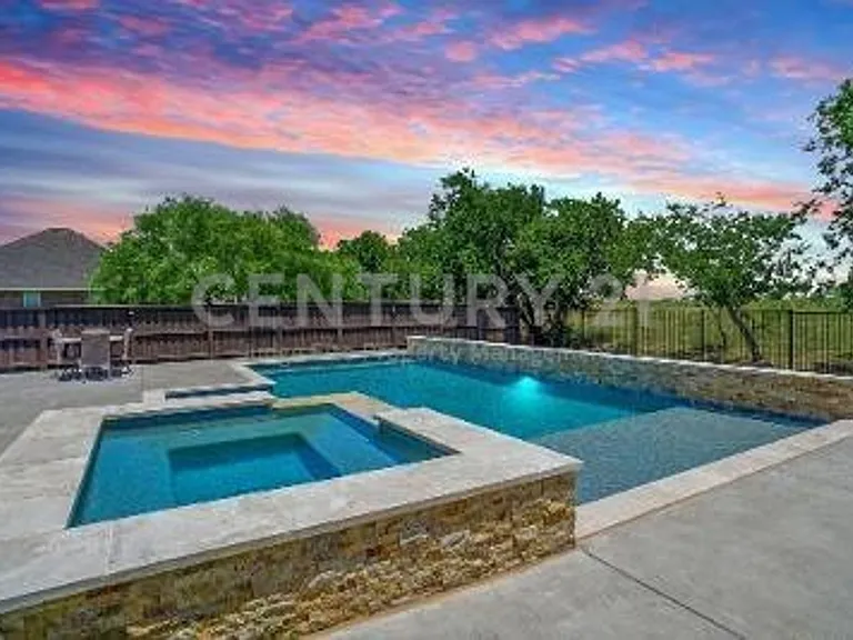 5013 Diamond Dr — Photo 3