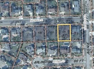 707 Alexandria St, Marysville, MI 48040