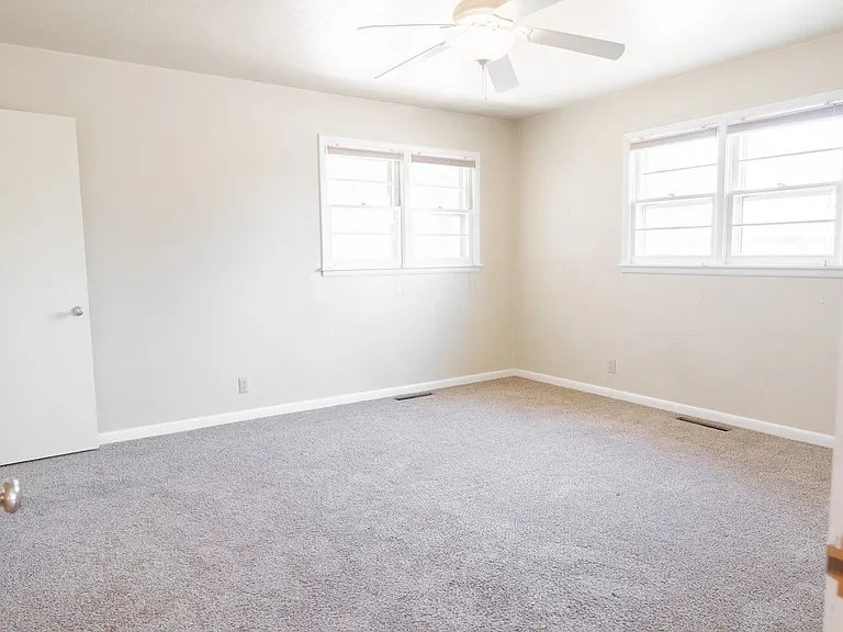 822 Orion Dr — Photo 32