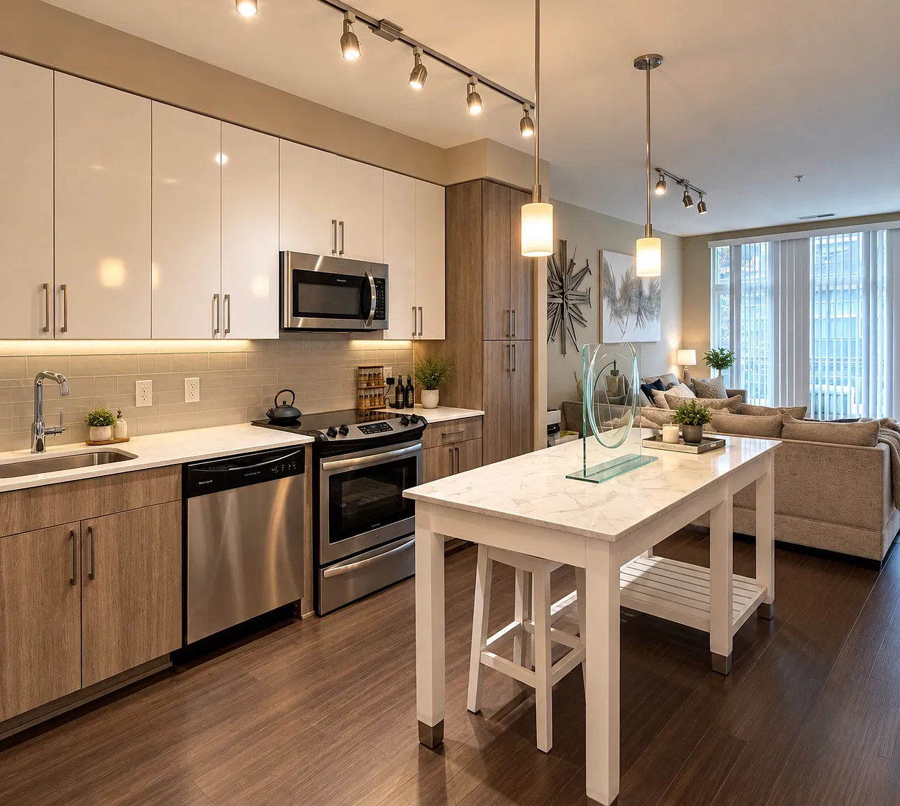 1 bed, 764 sqft, $2,450 — Photo 2