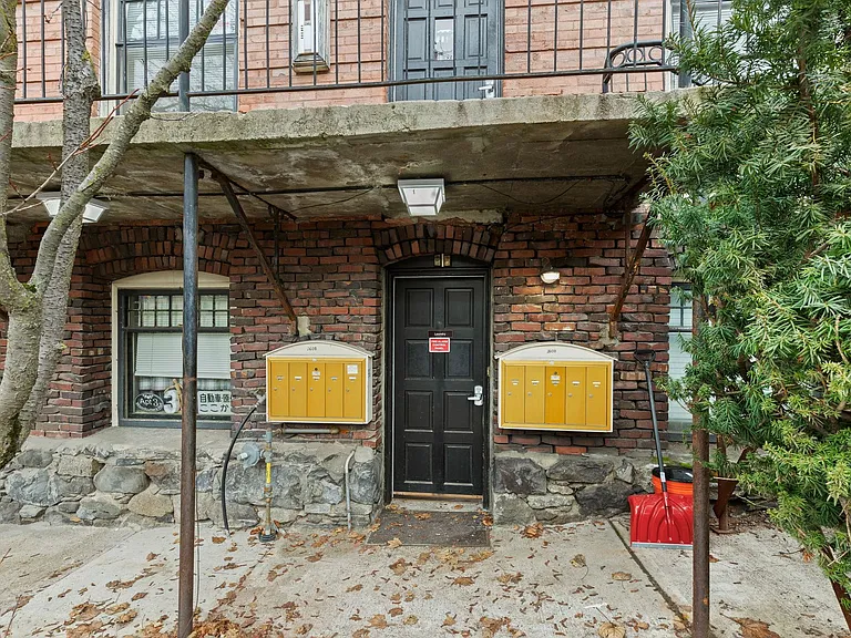 1608 W Main Ave — Photo 7