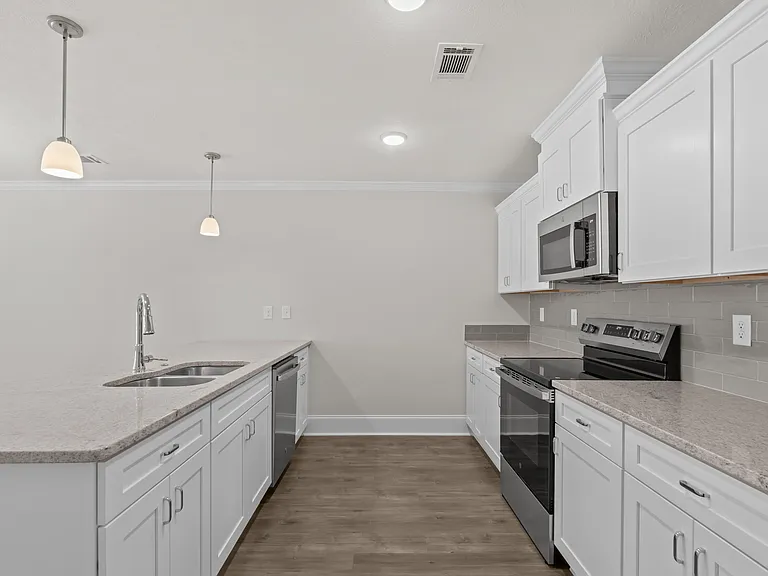 8131 Bannock Cir — Photo 15
