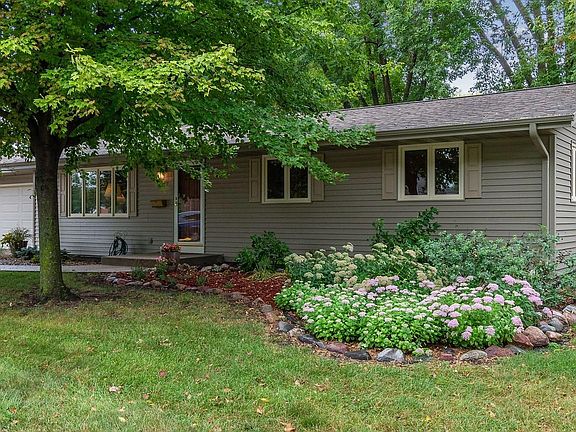 2nd image of 2607 Hoover Ave