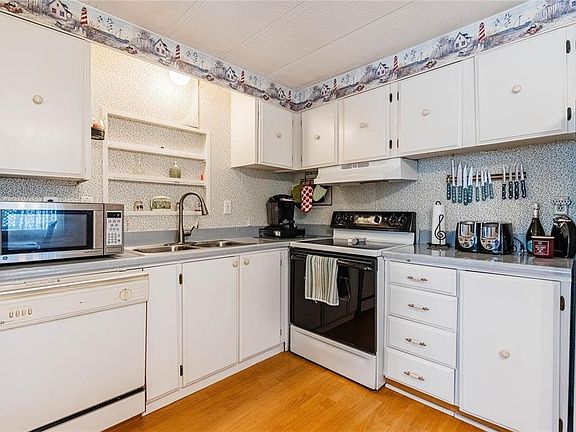 4th image of 5302 POWHATTAN STREET