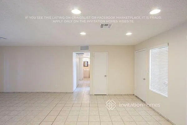 1216 W Halstead Dr — Photo 5