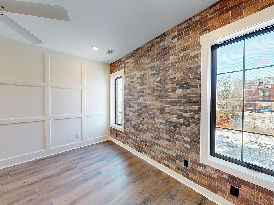 2nd image of 728 Pawnee Rd #300