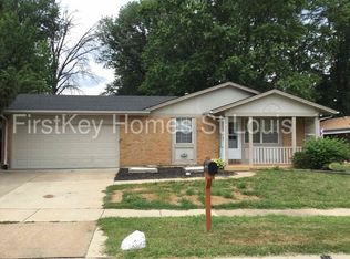 11681 Petite Chalet Dr, Saint Louis, MO 63138