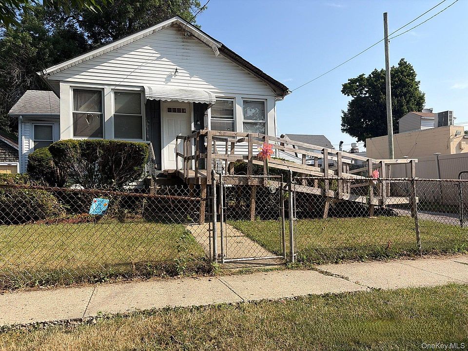 1st image of 27 Midwood Street