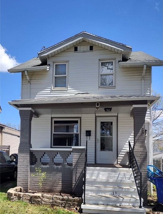 1st image of 3409 W 136th St