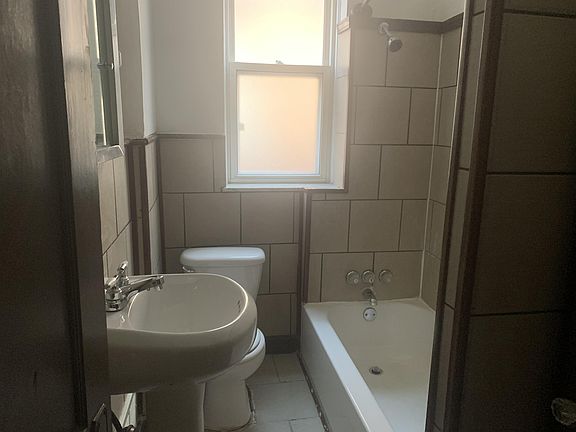 4th image of 3638 S Compton Ave #1