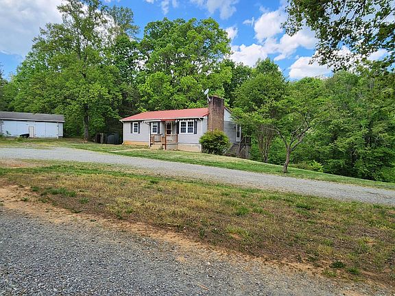 2nd image of 1089 Goose Dam Rd