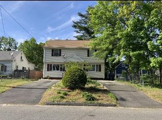 70 Wisteria St, Springfield, MA 01119