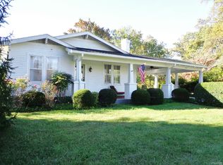 2919 Mayfield Dr, Johnson City, TN 37604