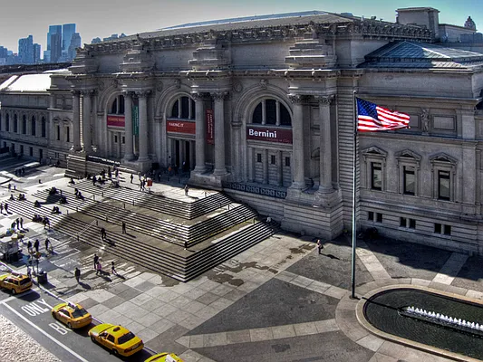 Sold by Sotheby's International Realty | media 26