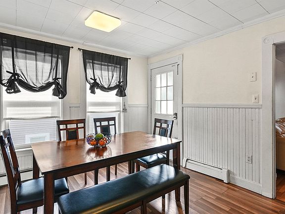 5th image of 218 Central St