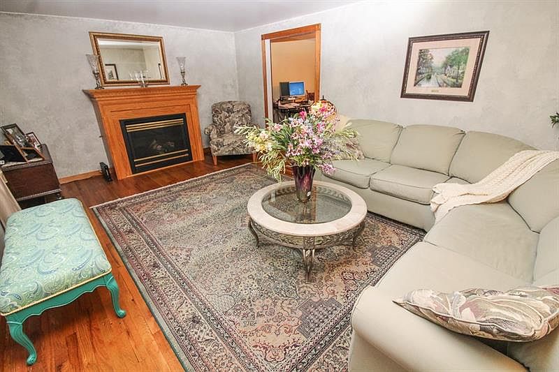 422 Sandy Dr, Glenshaw, PA 15116 Zillow