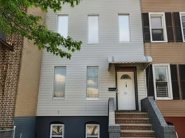 91 E 31st St, Brooklyn, NY 11226