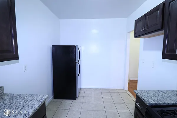 Rented by Kian Realty | media 4