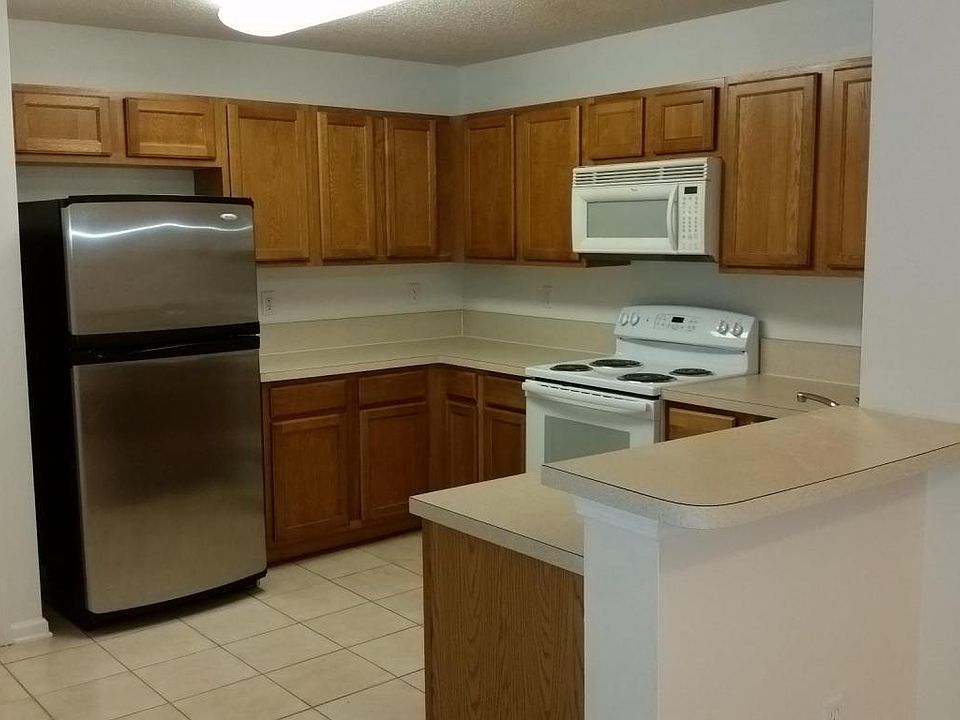 1st image of 5201 Playpen Dr Unit 16