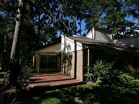 3rd image of 15490 Carmel Dr