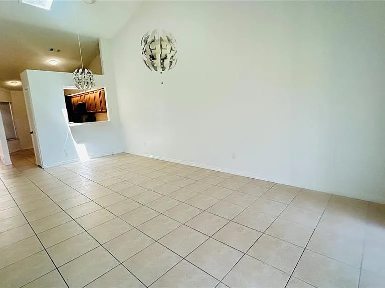 12121 Augusta Woods Cir — Photo 7
