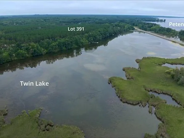 391 Twin Lakes Trail #5, Nekoosa, WI 54457