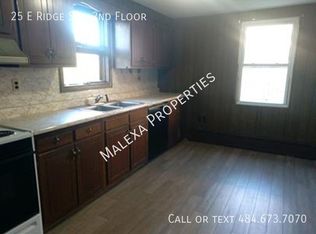 25 E Ridge St #2, Lansford, PA 18232