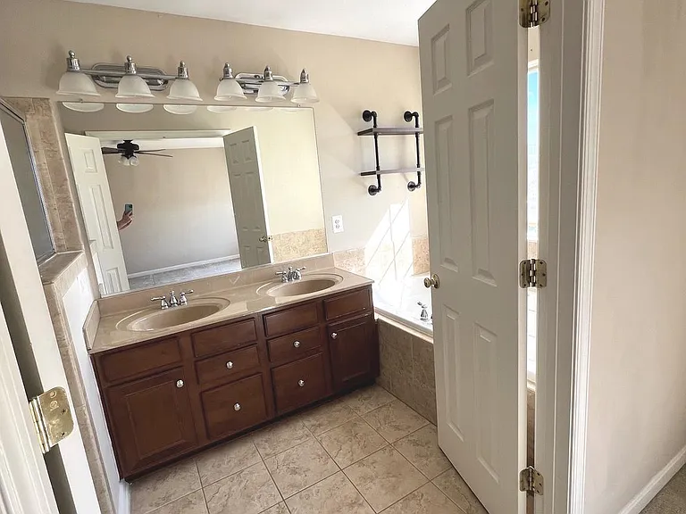 194 Oxbow Dr — Photo 19