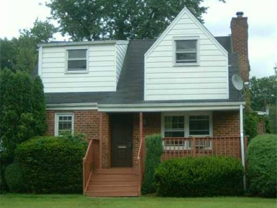 1st image of 98 College Ave #2