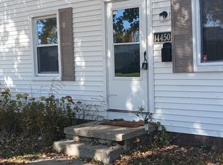 14450 Borgman St, Oak Park, MI 48237