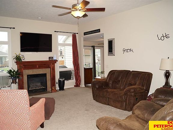 2nd image of 3216 N Armour Dr