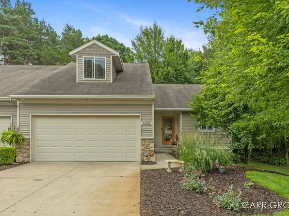 2808 Creekside Ct, Dorr, MI 49323