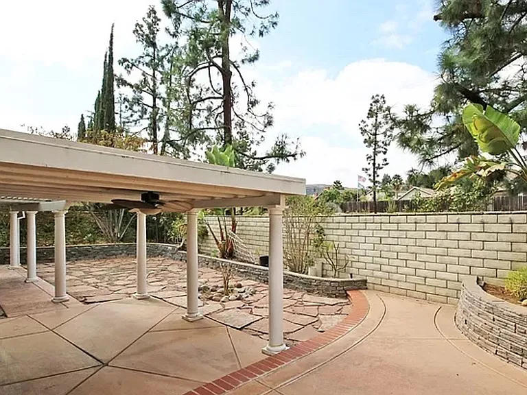 17748 Valladares Dr — Photo 4