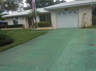 2066 Forest Dr, Clearwater, FL 33763
