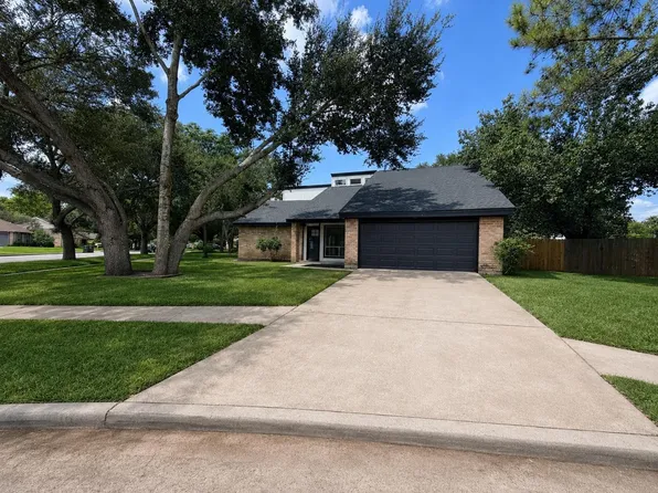2627 Ferry Lndg, Sugar Land, TX 77478