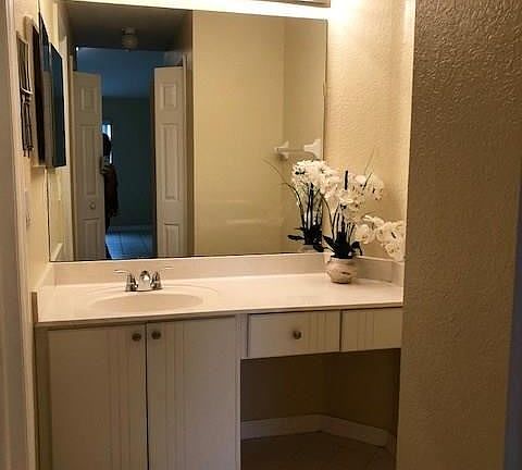 684B4D9D-1605-4EA8-ADA1-77D311AA600C