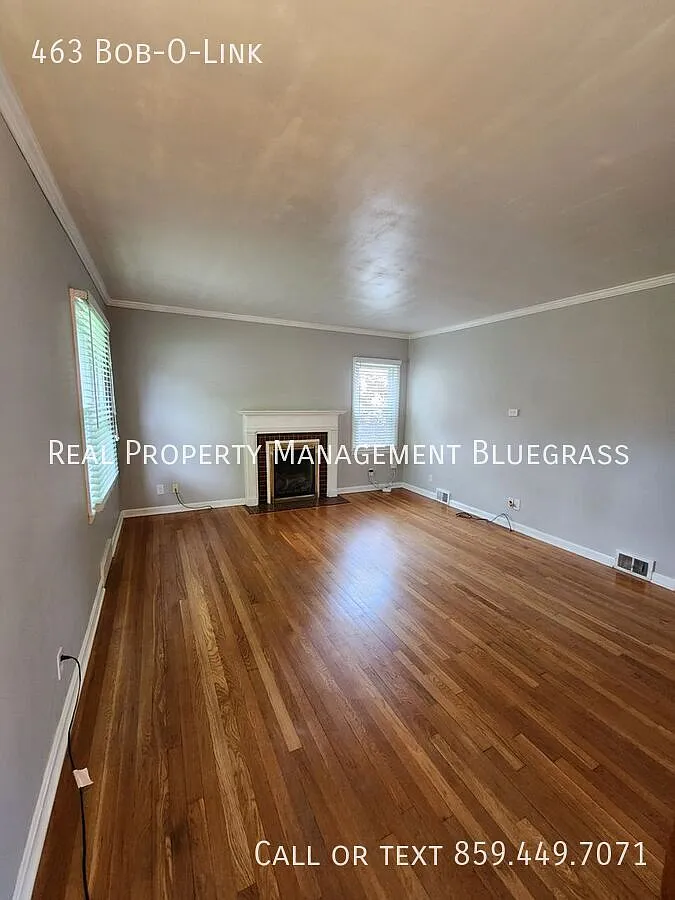 Spacious 4 bedroom 2 Bath House close to UK and Hospitals — Photo 2