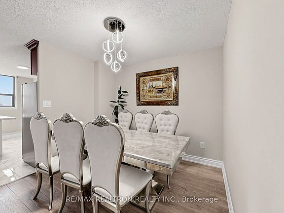 3rd image of 100 Wingarden Ct #516