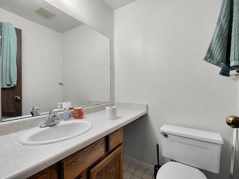 724 W 1720 N #104 — Photo 8