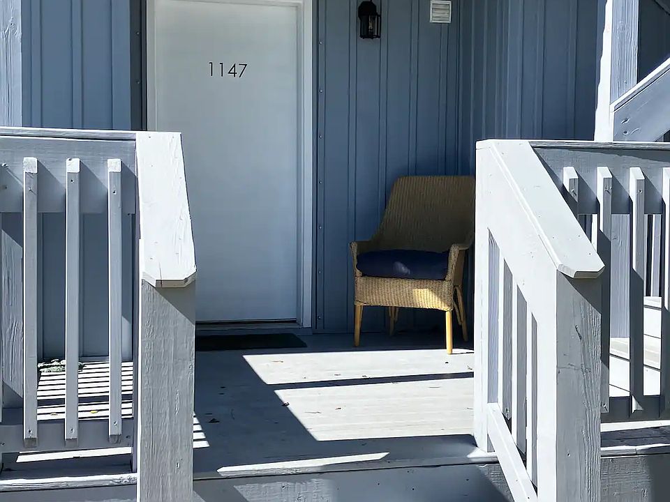 1st image of 1147 Sea Cliff Dr N #1147