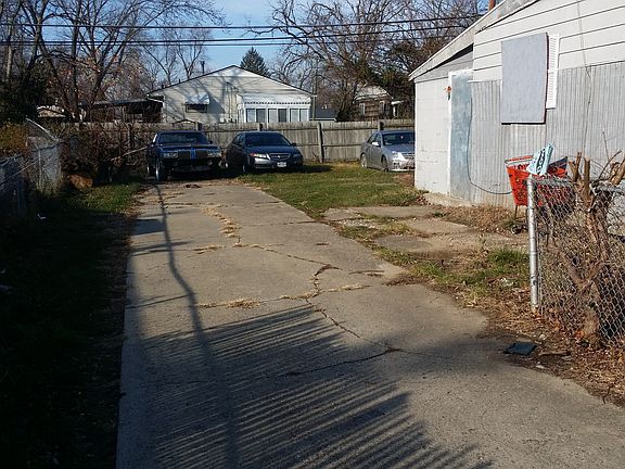 3rd image of 2003 Woodland Ave